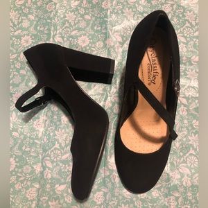 Cute Vintage style Heels